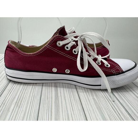 Converse Chuck Taylor All Star Low Top Lace Up Dark Red Sneaker M 9.5/ W 11.5 - Picture 1 of 9